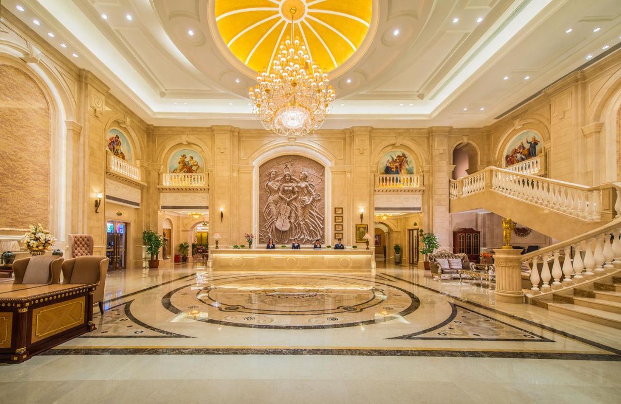 Vienna Hotel Zhangjiajie North Railway Station Bagian luar foto